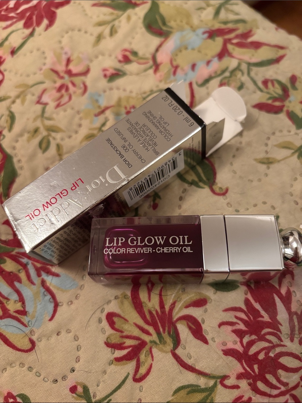 Dior Addict Lip Glow Oil - Cherry (006) Silver Packaging - Picture 3 of 5